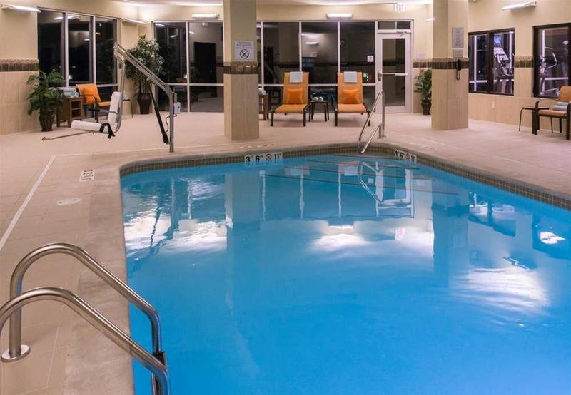 Courtyard By Marriott Hot Springs Hotell Exteriör bild