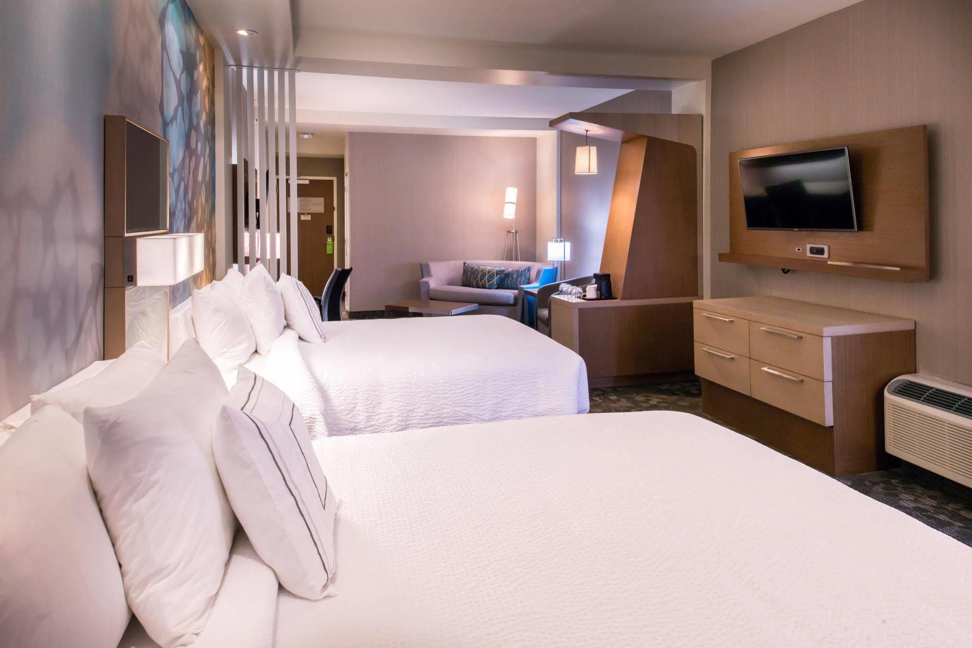 Courtyard By Marriott Hot Springs Hotell Exteriör bild