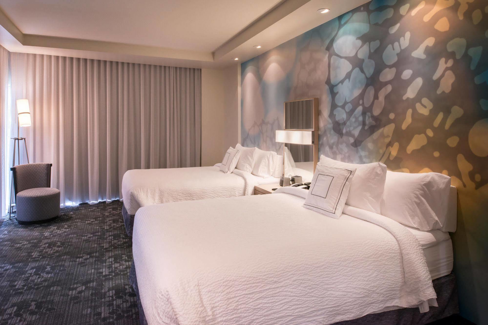 Courtyard By Marriott Hot Springs Hotell Exteriör bild